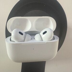 Apple AirPods in White with Charging Case